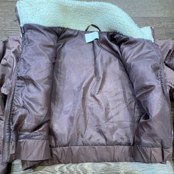 Story On Women's Color Block Faux Shearling Cropped Bomber Jacket Sz S Mauve - Picture 3 of 10